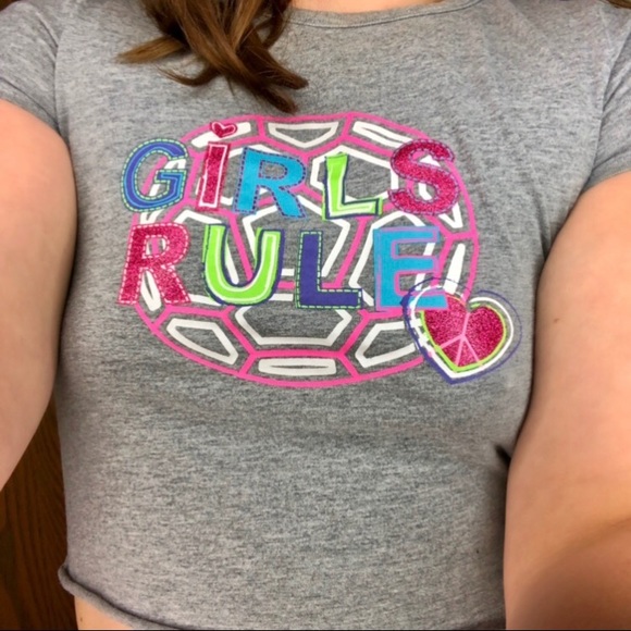“Girls Rule” Adorable Y2K Raw Hem Cropped Baby Tee - Picture 3 of 4